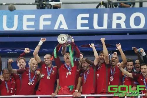 2016欧洲杯葡萄牙夺冠！想不到你是这样的C罗…
