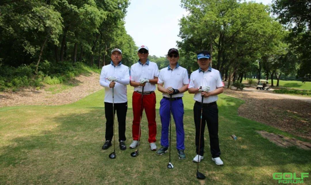 沈阳盛京高尔夫球队6月月例赛完美收杆