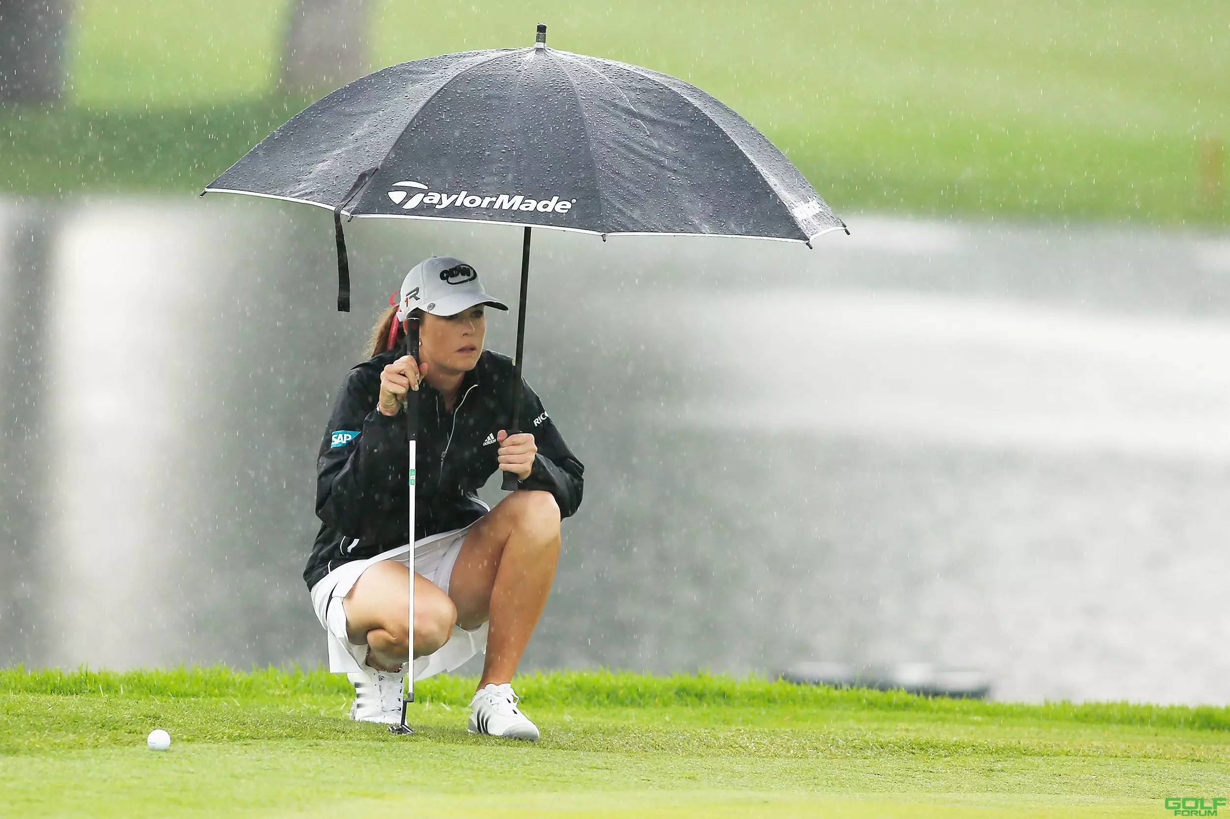 【技巧】雨中Golf：挥洒自如！谈笑风生！有意思！有难度！有挑战！ ...