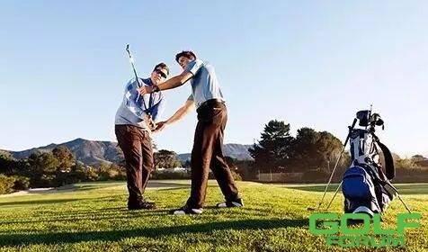 打高尔夫前VS打高尔夫后