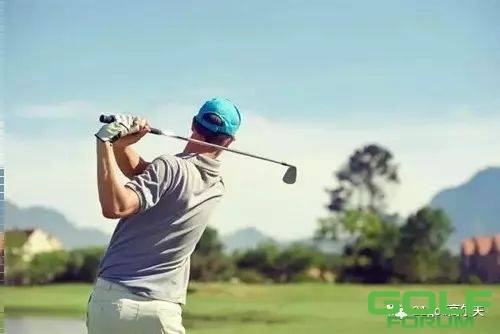 快速提高高尔夫球技的4个小方法