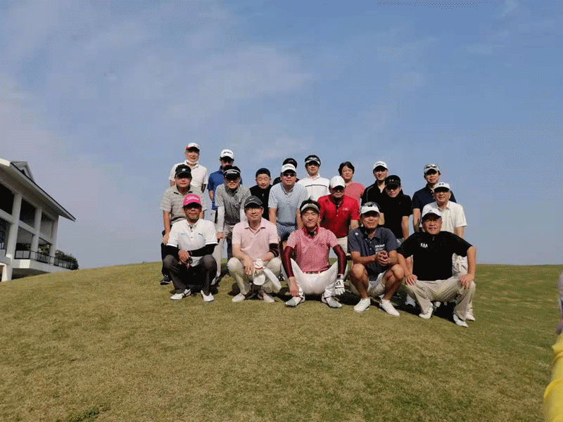 合肥紫蓬湾高尔夫俱乐部全体员工给您拜年了！