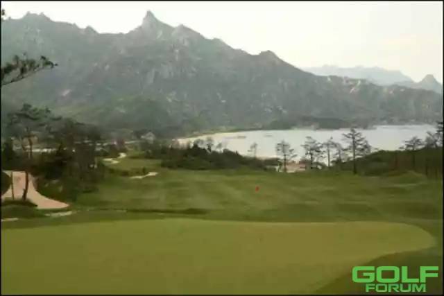 到社会主义朝鲜打高尔夫