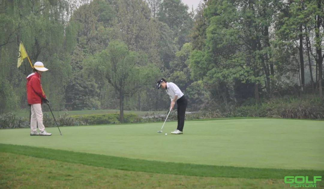 2019年重庆市青少年高尔夫球锦标赛今日挥杆开赛