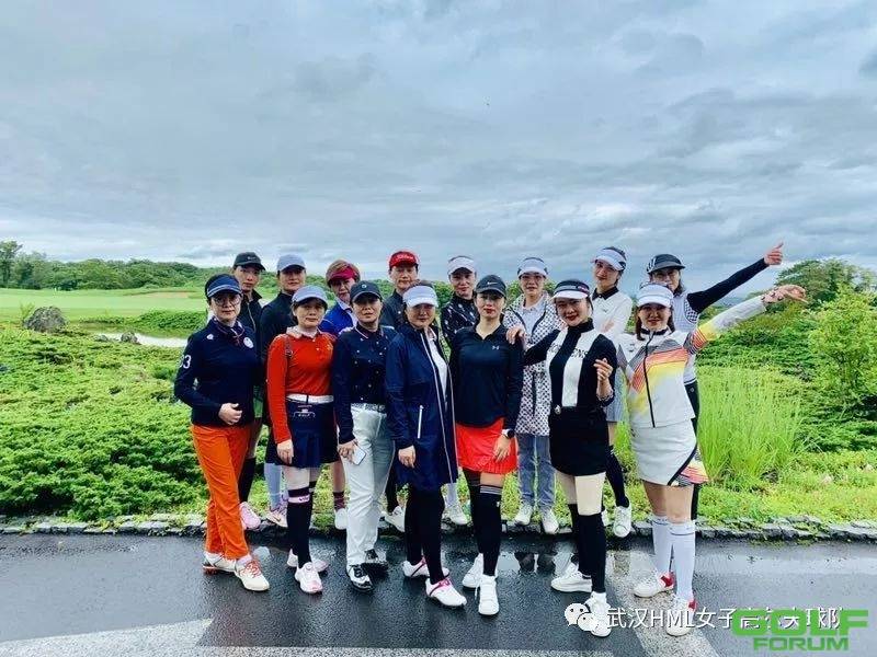 武汉花木兰女子高尔夫球队-----七月济州例赛