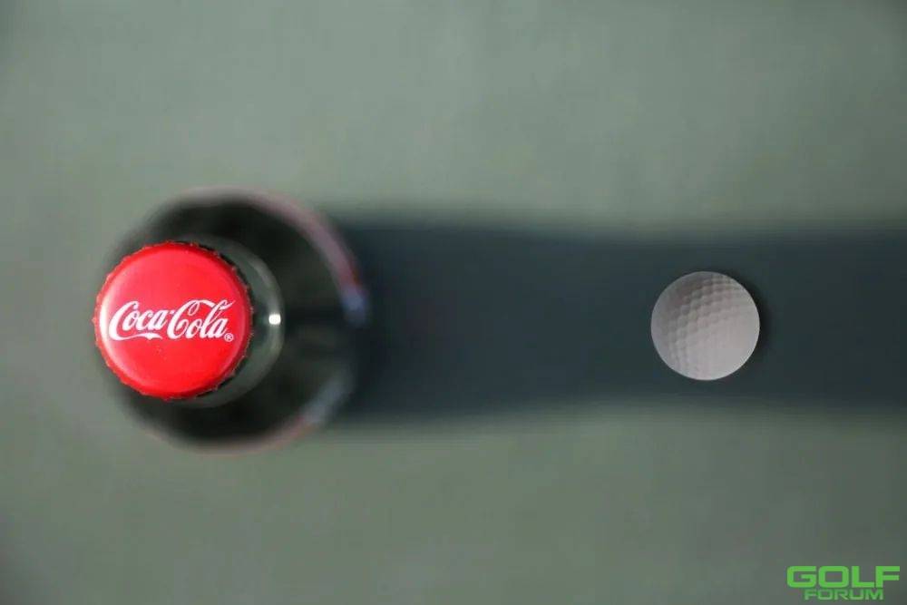 连可口可乐等大众品牌都冠名赞助，你还觉得高尔夫是小众运动吗？ ...