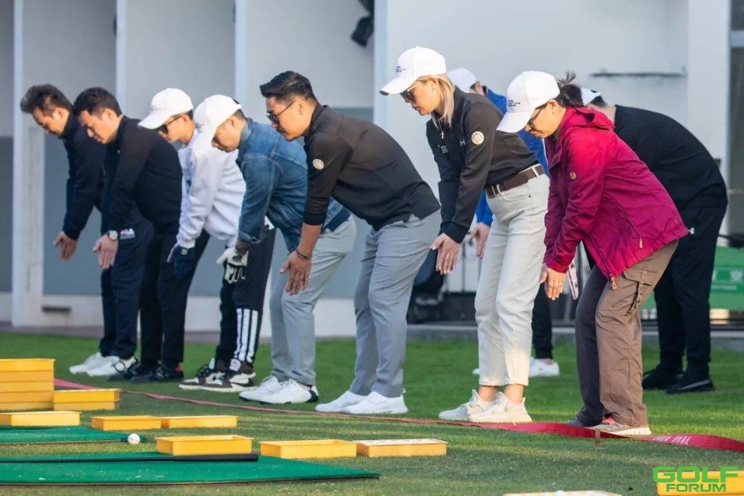 万物并秀，温州东方成人零基础高尔夫团课开班！