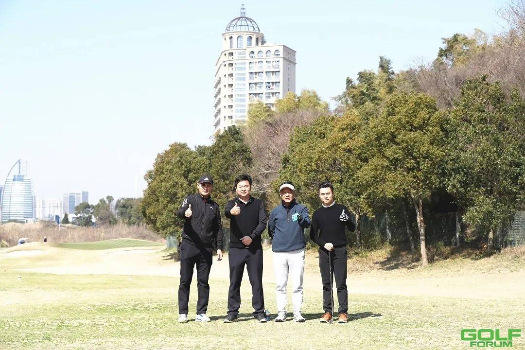正规高尔夫队vs九龙山高尔夫队友谊赛圆满成功