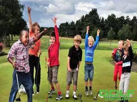 专家详述青少年学高尔夫的10大理由