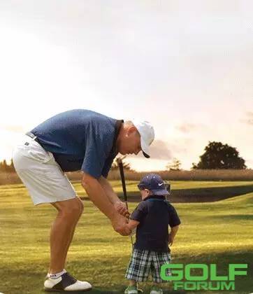 爸爸，带着孩子去学高尔夫吧