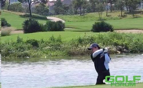 高尔夫在水障碍区有哪些规则？