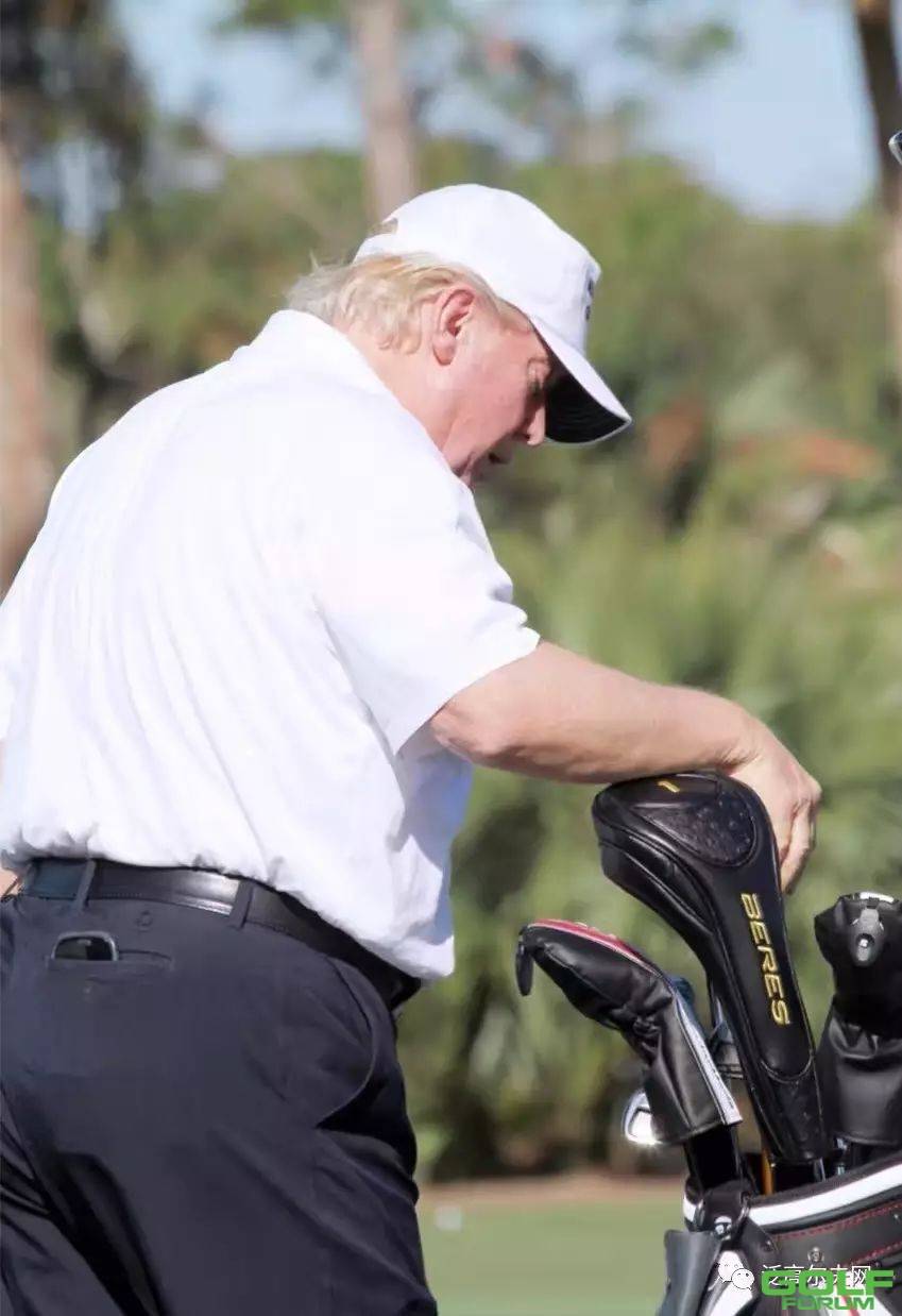 特朗普上任第一次打高尔夫，竟然用这牌子的球杆！