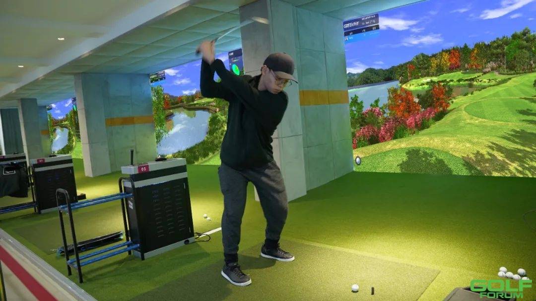 深圳大学引入衡泰信高尔夫模拟器，高尔夫智能教学soeasy&fun! ...