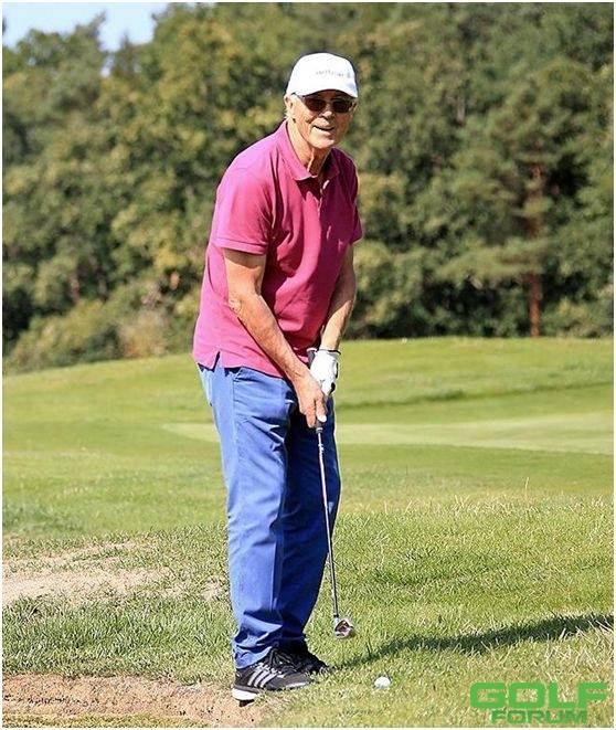 73岁的“足球皇帝”贝肯鲍尔：高尔夫是唯一能陪伴着我的运动了 ...