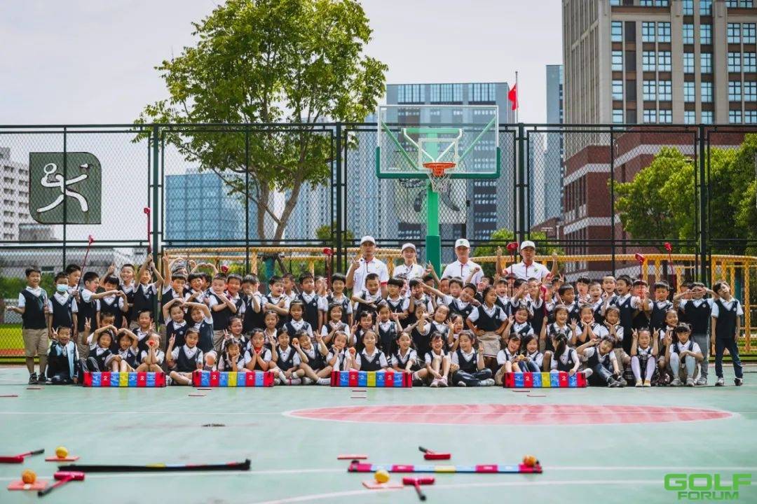 未来之星-----上海市校园高尔夫球公益计划正式启动
