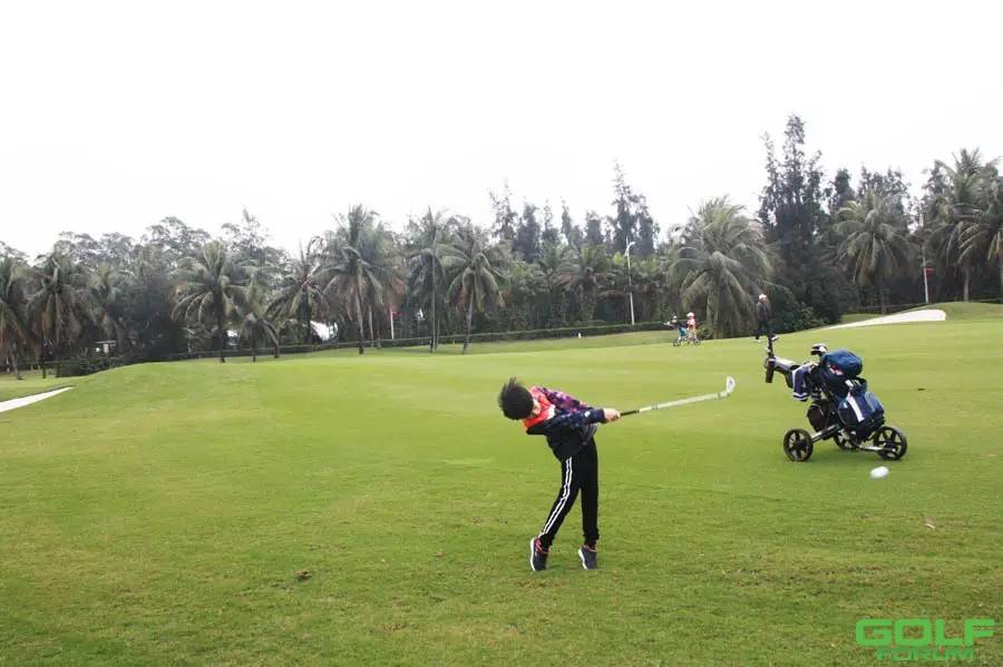 VOOGOLF倾力支持：2016年博鳌－中国青少年高尔夫未来之星明星赛第一天练习 ...
