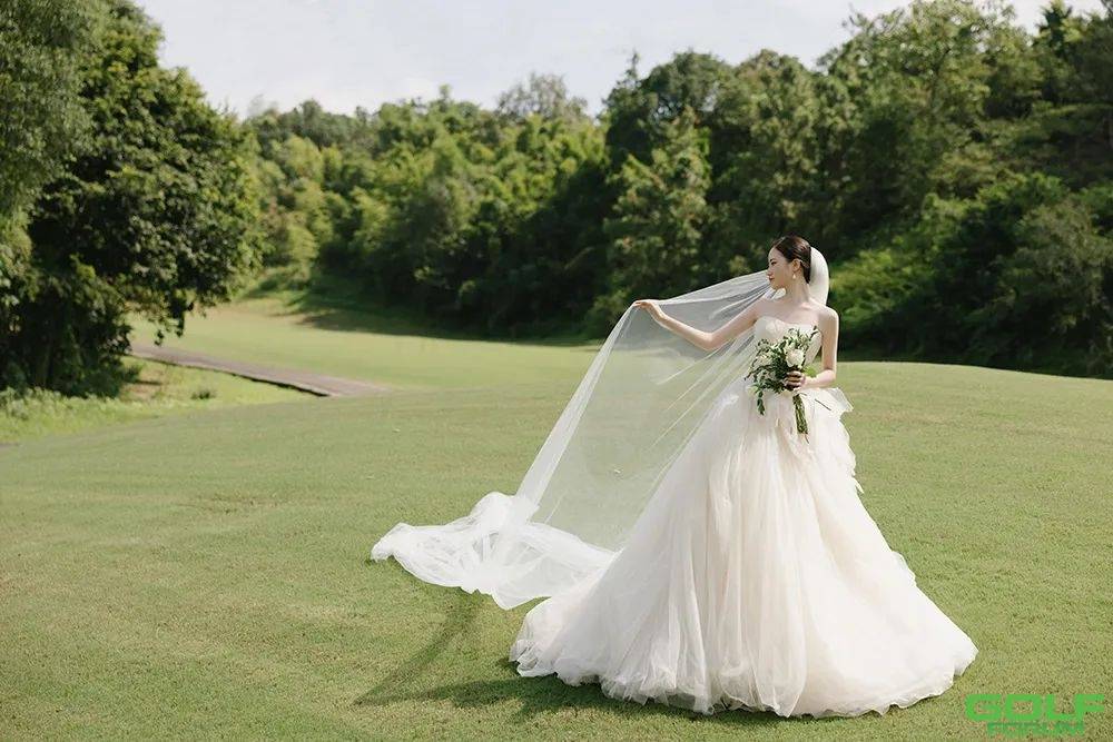 高尔夫主题婚纱拍摄—让美好皆入画