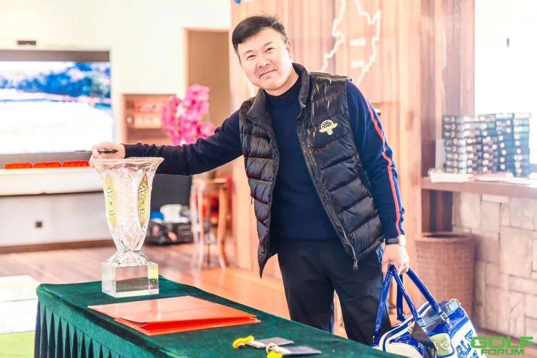 热烈祝贺蒋海波先生夺得2021温州东方年度球王！