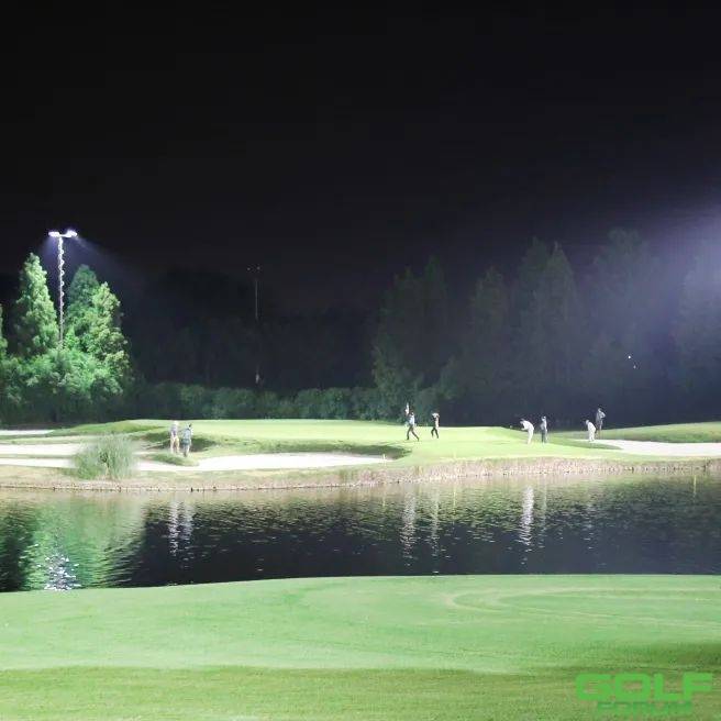 开启高尔夫灯光球场，让您“清凉一夏”！