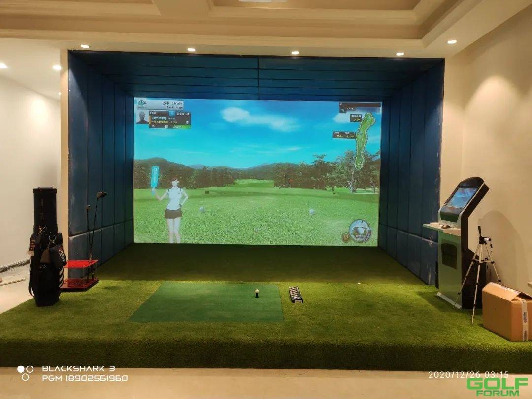 Bravo室内高尔夫模拟器高清3D游戏家庭娱乐设备全自动回球系统 ...