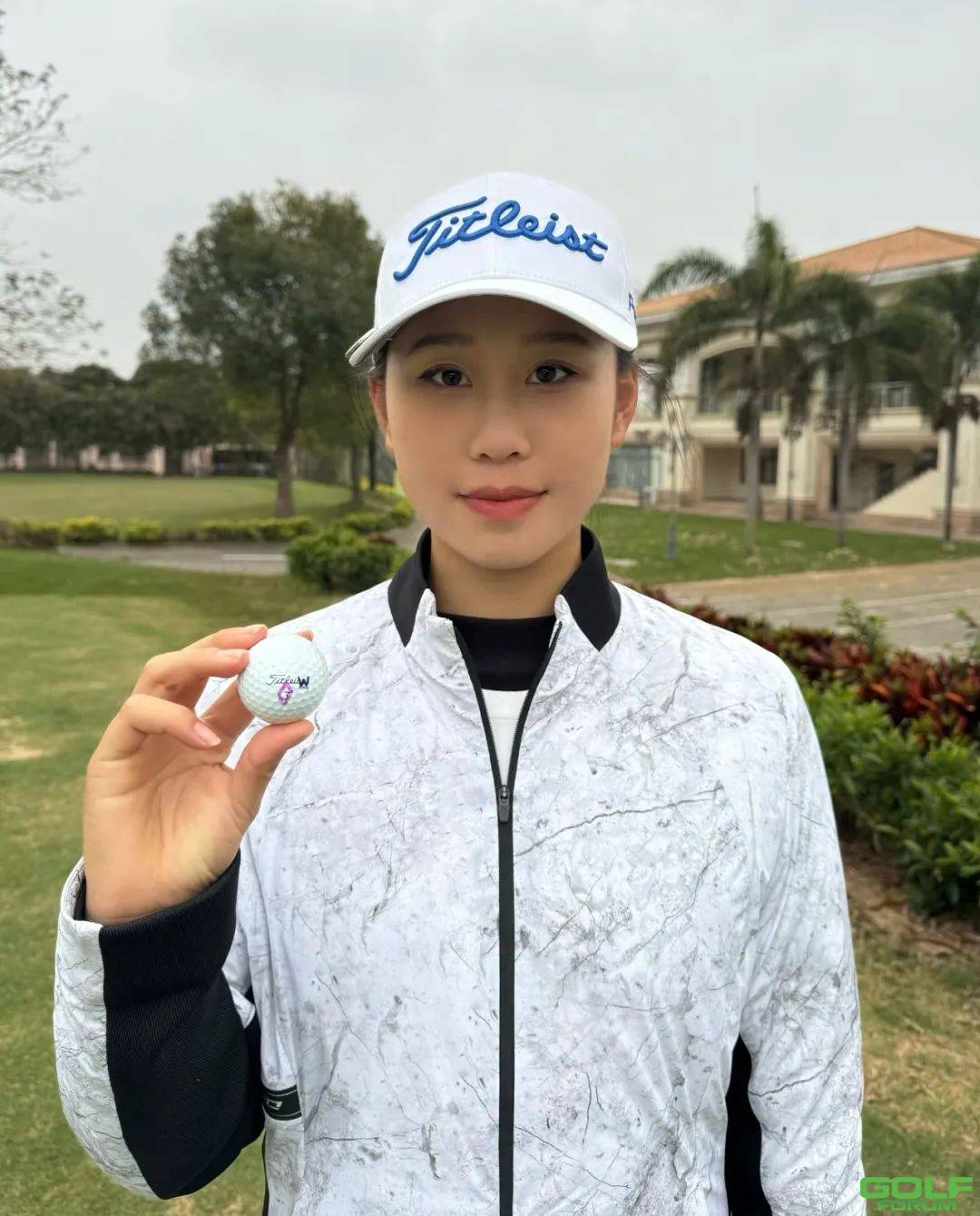 中国的新一代球手，这样标记自己的高尔夫球